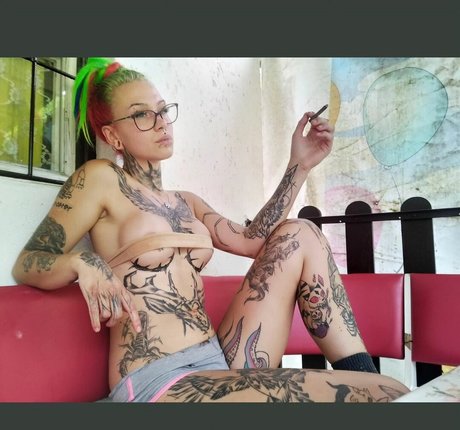 mimo4211 étoile xxx galerie