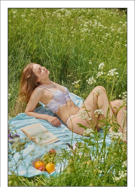 ineedmary modèle magnifique photo