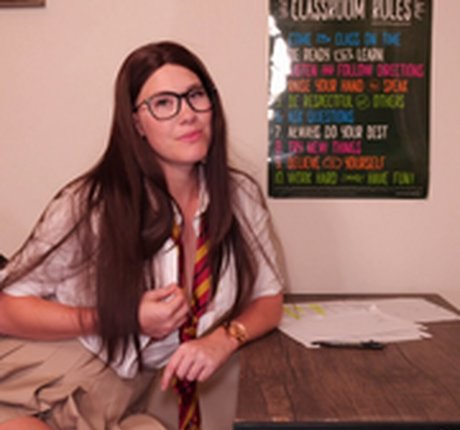 rousse aux gros seins onlyfans assez haute qualité img