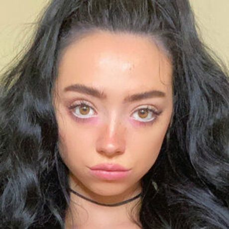 Mollymoonnn star érotique galerie