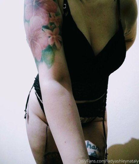 exoticalphagirl étoile gratuite photos