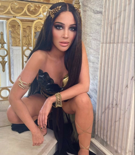 Tulisa Contostavlos haut modèle images