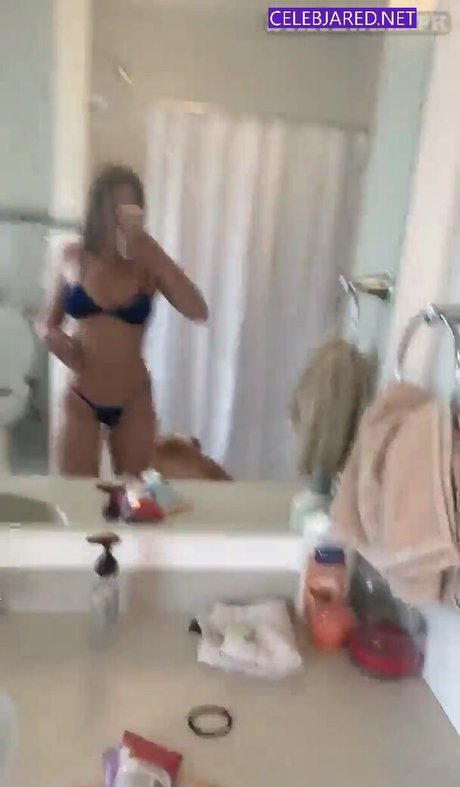 Courtney Craib actrice nue img