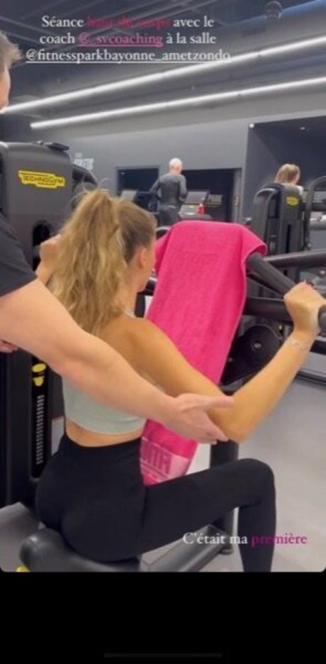 Cassandra Julia modèle nu image