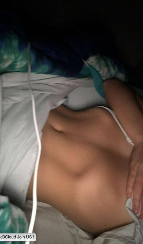 fellation asiatique onlyfans haut nu galerie