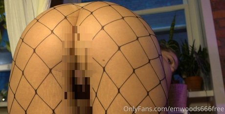 emwoods666free étoile exclusive des photos