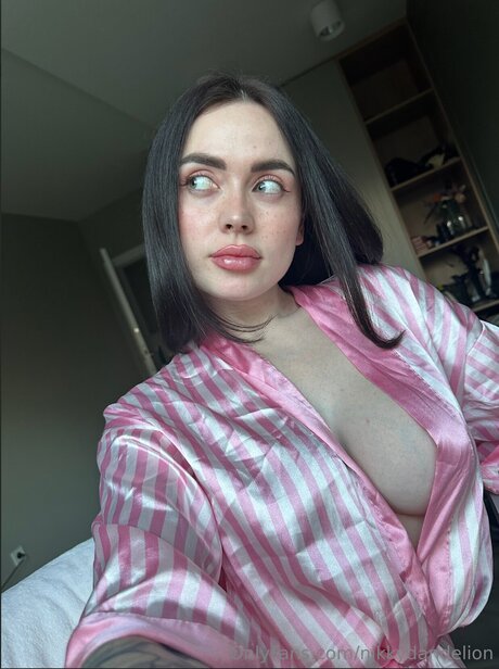 NikkyDandelion sexe star du porno photos