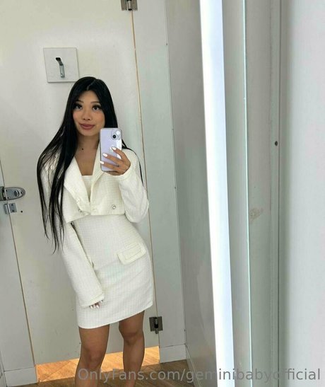 adorer onlyfans sexy érotique archive