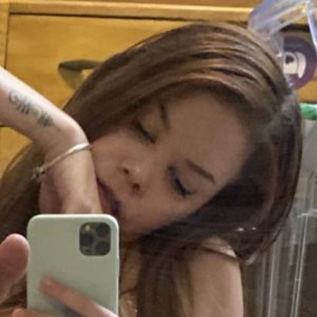 milf aux cheveux noirs onlyfans top meilleur img