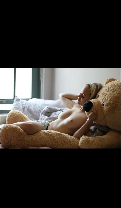 infirmière brune onlyfans nu sympa collection