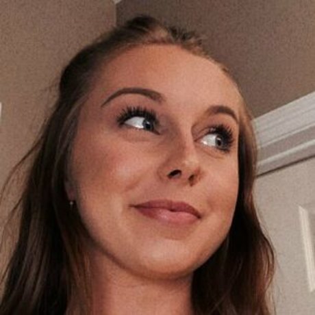 Jiggly jessicaa star du porno gratuit images