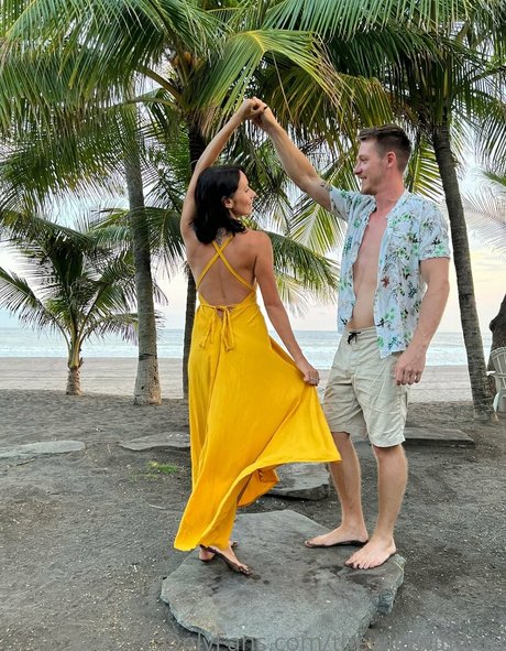 thewildwithyou star érotique image