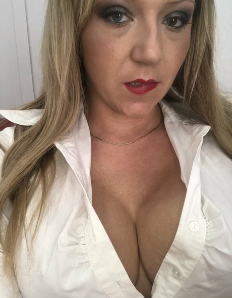 minxnaughty belle actrice images