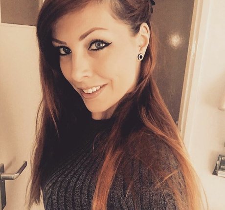 Amarantha LaBlanche star du porno de haute qualité image