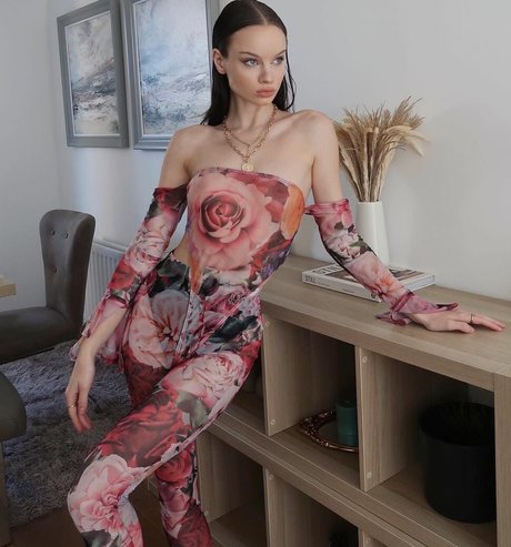 Liora Lapointe art modèle galerie