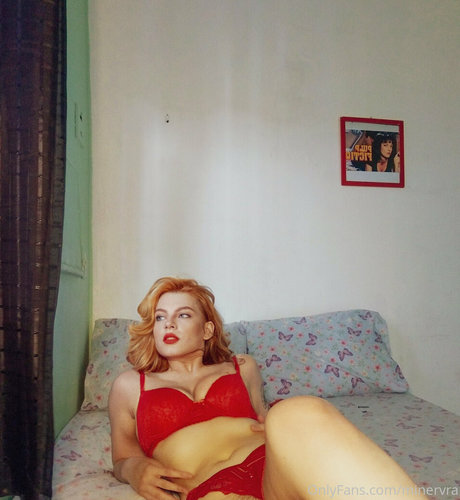 lucymeowt modèle parfait photo