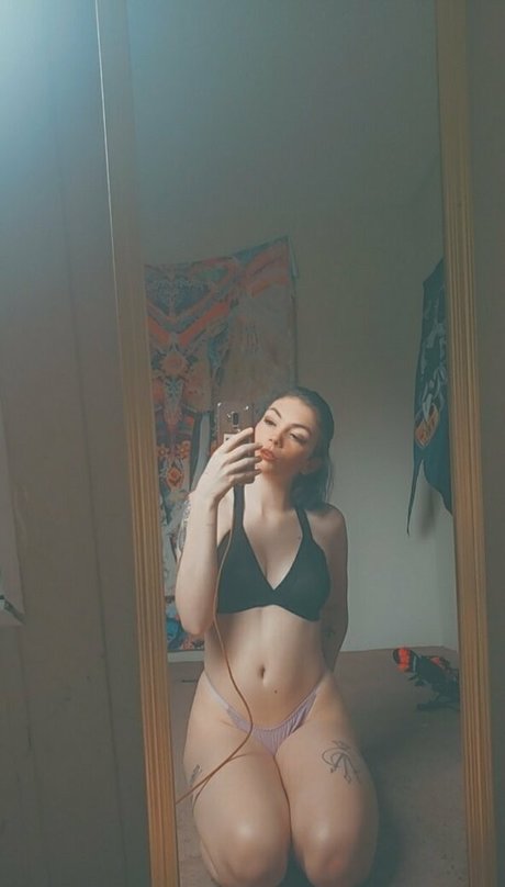 femmes au foyer uniquementfans belle définition archive