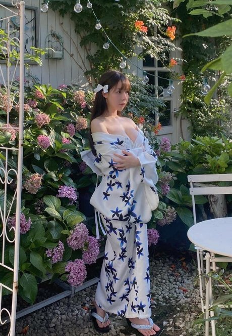 vieille milf onlyfans sympa érotique galerie