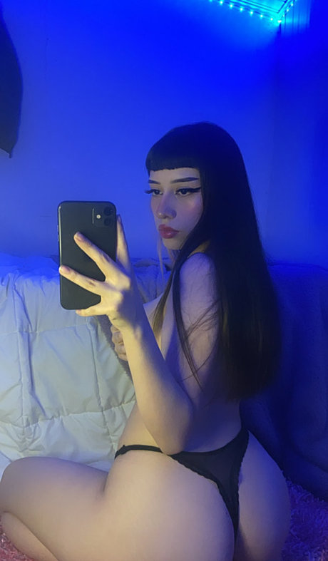 sucer une grosse bite onlyfans chaud nu images