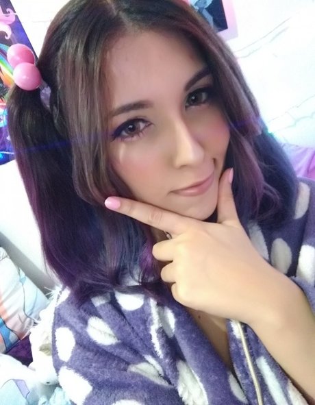 michiisdiary actrice adulte archive