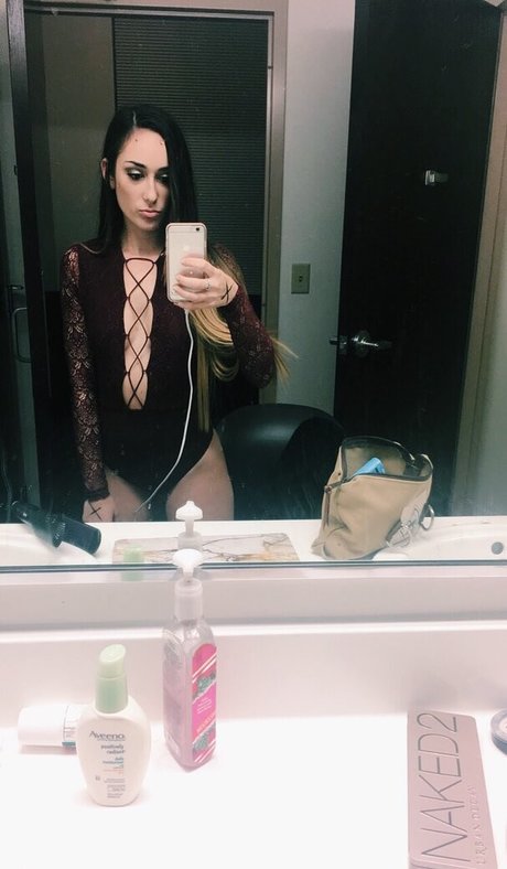 Leila Saltzman modèle érotique photo