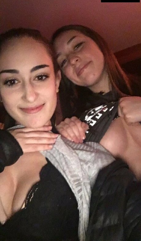 Leila Saltzman star du porno galerie