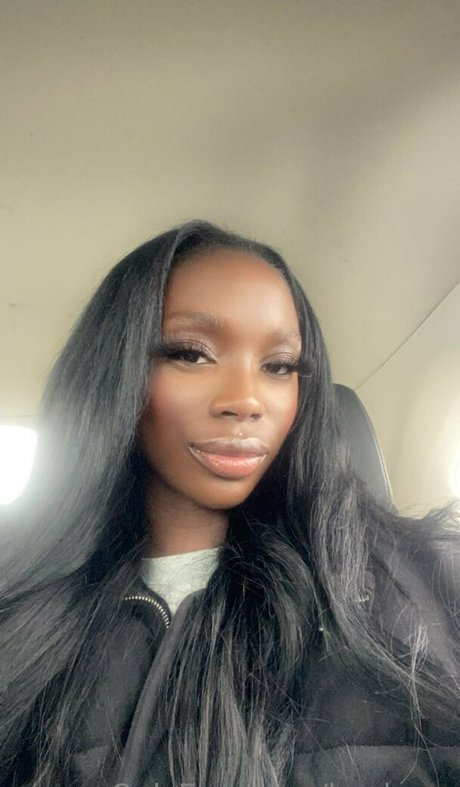 LomlZara modèle porno galeries