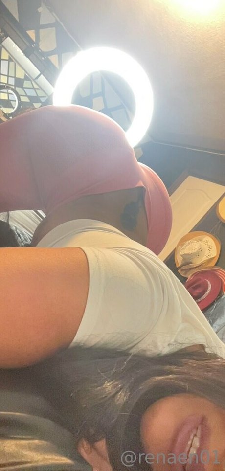 Renae Peacock haut modèle des photos