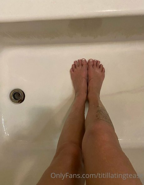 footjob uniquementfans pornographique nu archive