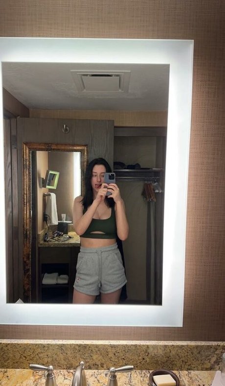 mamie milf onlyfans sympa, meilleur img