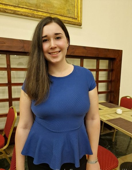 maryhillx modèle parfait photo