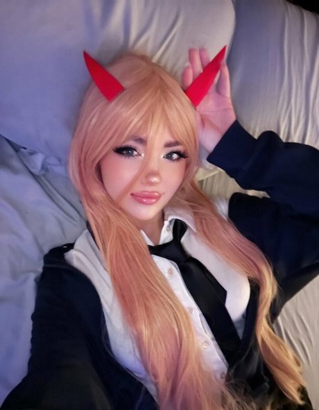 JenaUrf modèle magnifique image