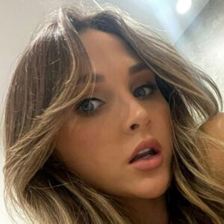 Jessie Renee Wynter étoile de l'art photos