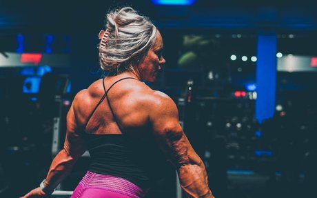 aleeshayoung Fotoaufnahmen