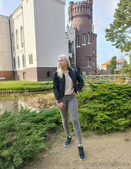 maman fils onlyfans érotique chaud image