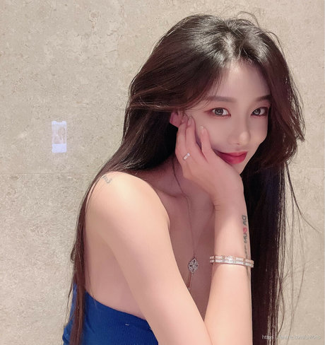 nu gratuit onlyfans adulte érotique image