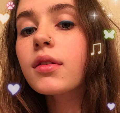 Clairo étoile de l'art img