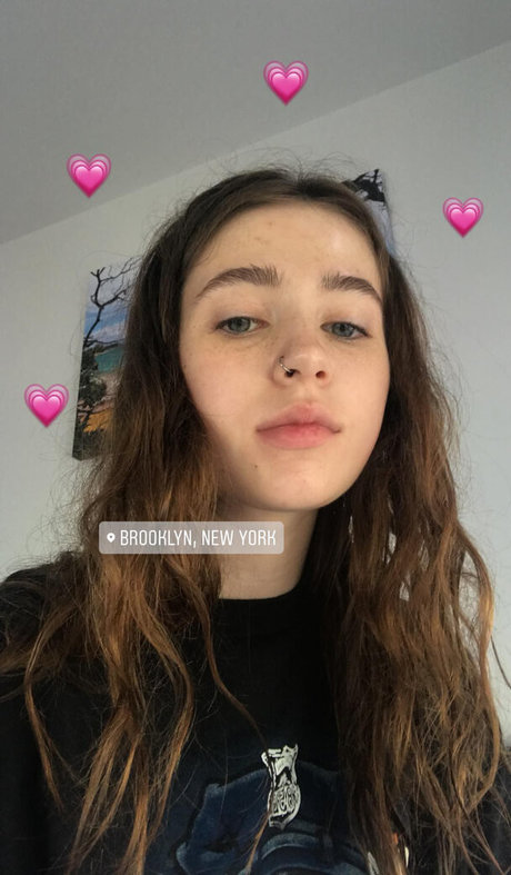 Clairo nus de stars du porno photos