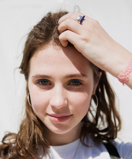 Clairo actrice libre photos