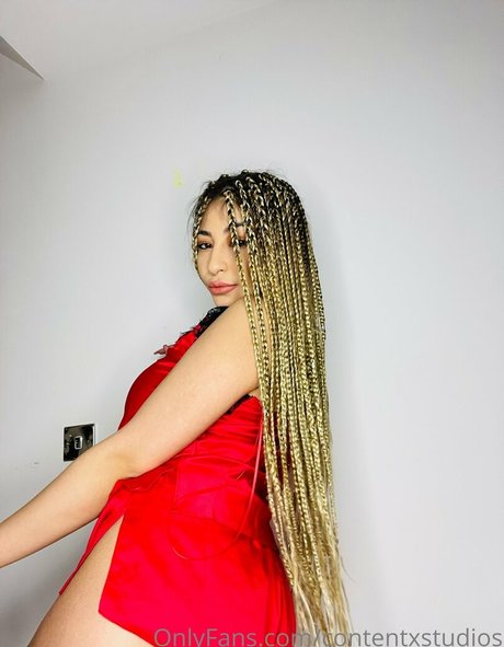 femme nue onlyfans adulte de haute qualité photo