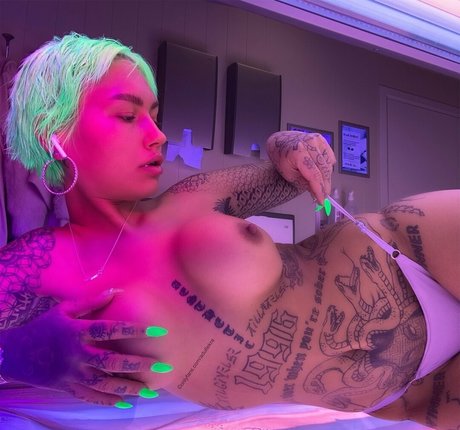 adultekra star du porno de haute qualité images