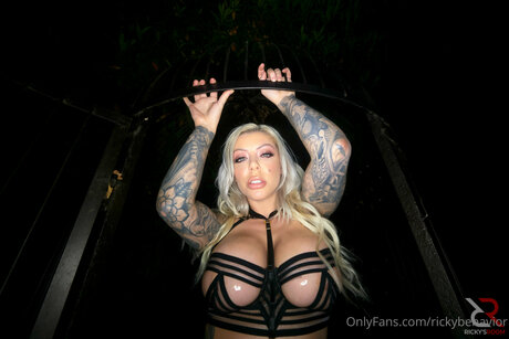 rickybehavior star du porno hd des photos