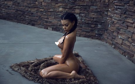 Vivian Kindle joli modèle image