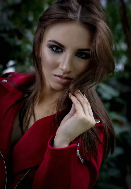 Valeria 7K star du porno adulte archive