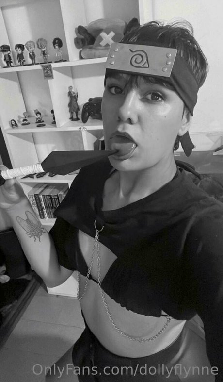 dollyflynne étoile érotique archive