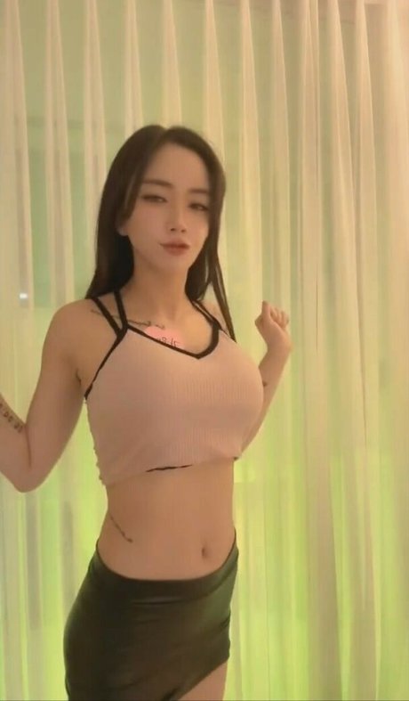 DJ Choi étoile érotique img