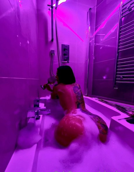 femme potelée onlyfans parfait et sexy images