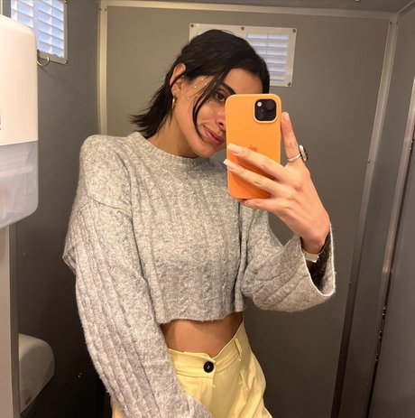 martresequis joli modèle des photos