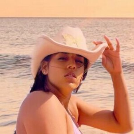 Kim Congdon modèle exclusif image