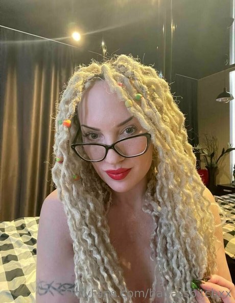 badassbitchxx modèle érotique img